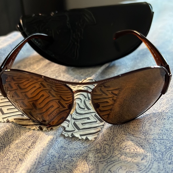 VERSACE Aviator Sunglasses 💯 Authentic - Picture 8 of 9
